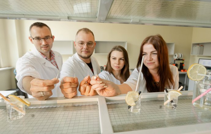 Ile chininy w tonikach? Pomoże to ustalić nowa metoda chemików UŁ